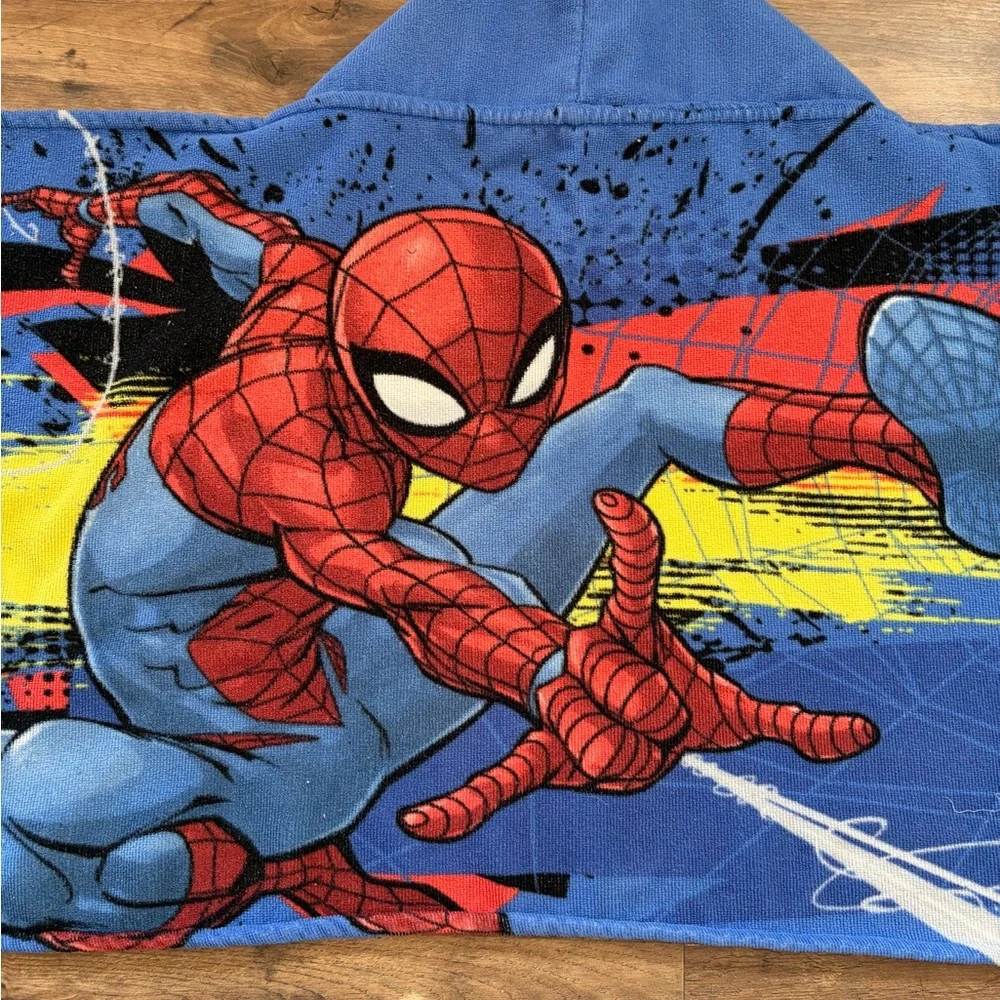 Spider-Man Hooded Kids Towel - Blue & Red